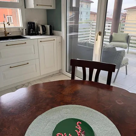 Domus Aurus Luxury Διαμέρισμα