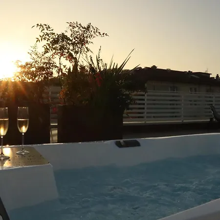 Domus Aurus Luxury Apartman