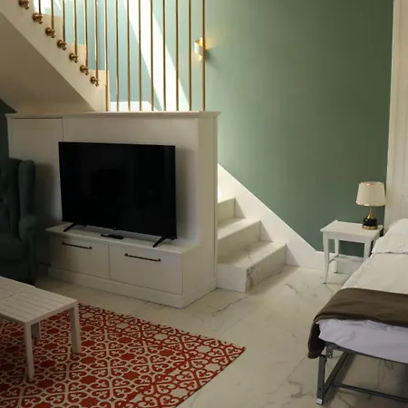 Domus Aurus Luxury Apartamento *